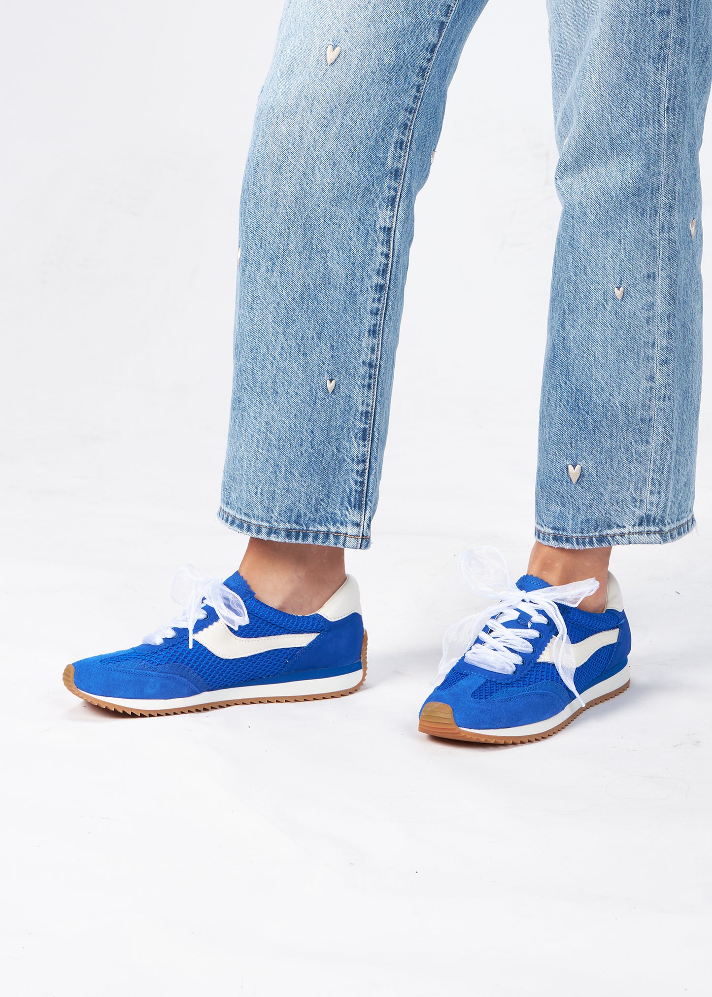 B.NTCD Sneaker