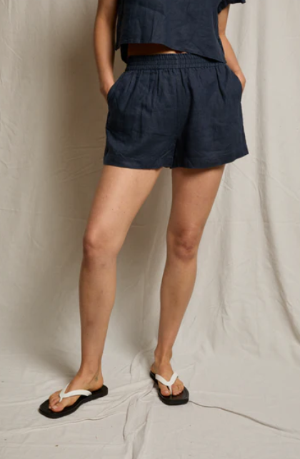 Malin Short