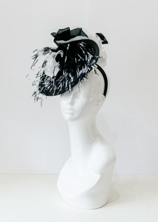 Black fascinator 1064